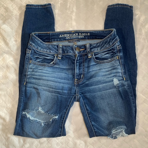 American Eagle Women’s • Skinny Distressed Jeans 0 - Picture 4 of 8